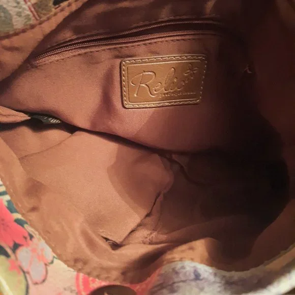 Relic Travel print purse - Picture 3 of 4